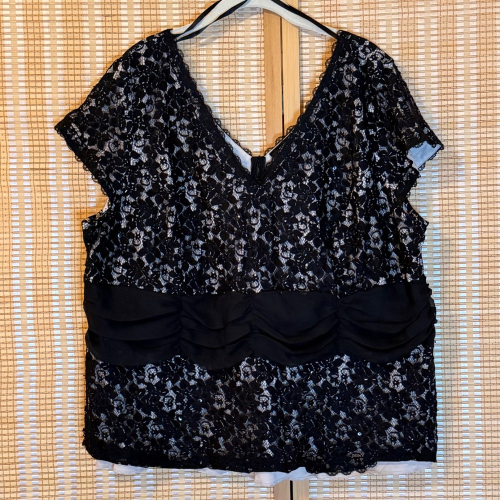 Studio 1940 Collection Black Lace Sequin Empire Waist Top Plus Size 26/28 V-Neck